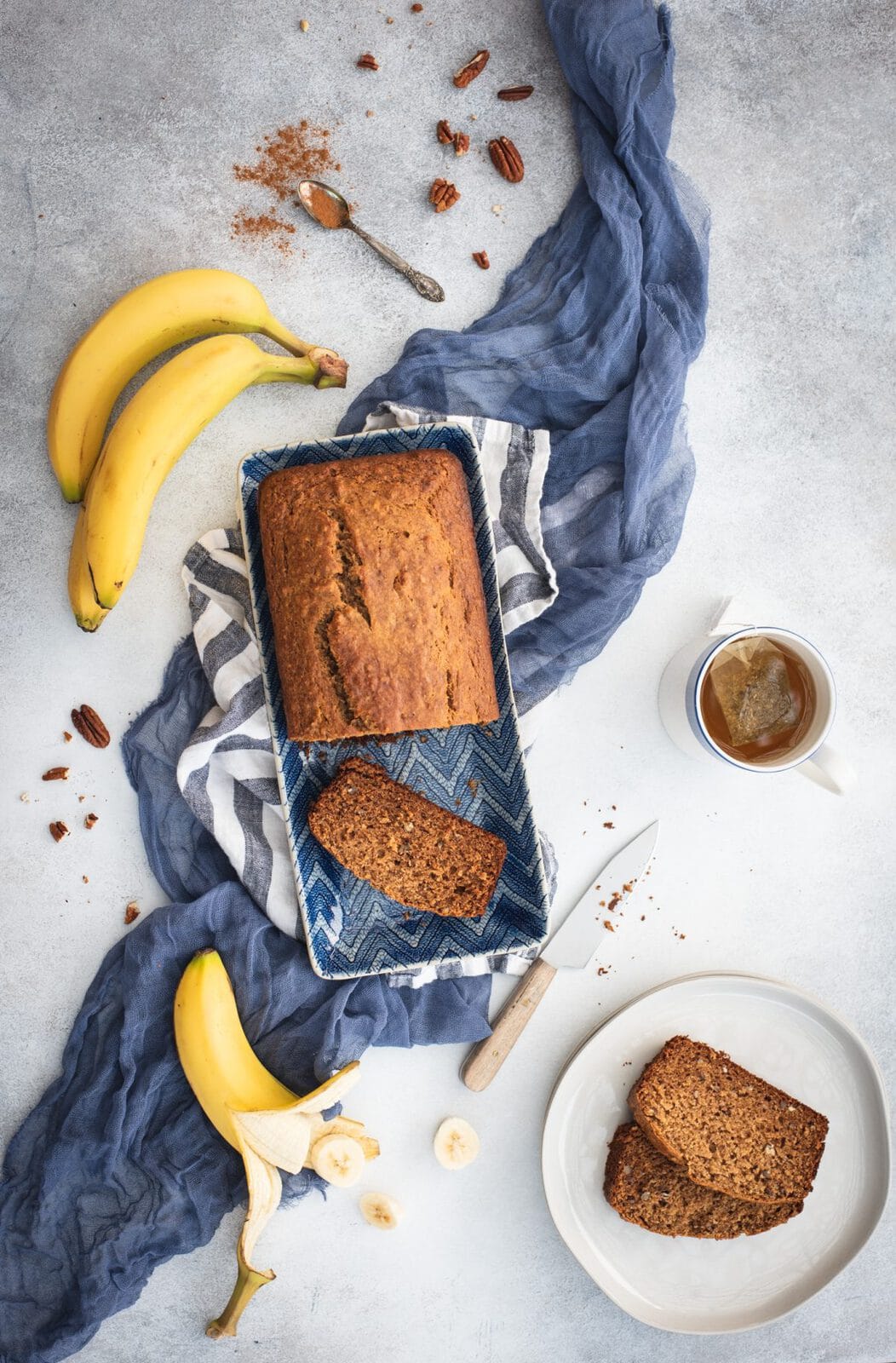 Overhead picture of healthy banana bread