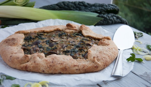  Rustic galette made with whole wheat flour, leeks, mushrooms and kale is the ultimate veggie packed comfort food. 