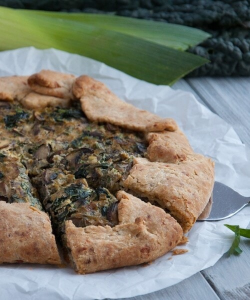 Rustic galette made with whole wheat flour, leeks, mushrooms and kale is the ultimate veggie packed comfort food.