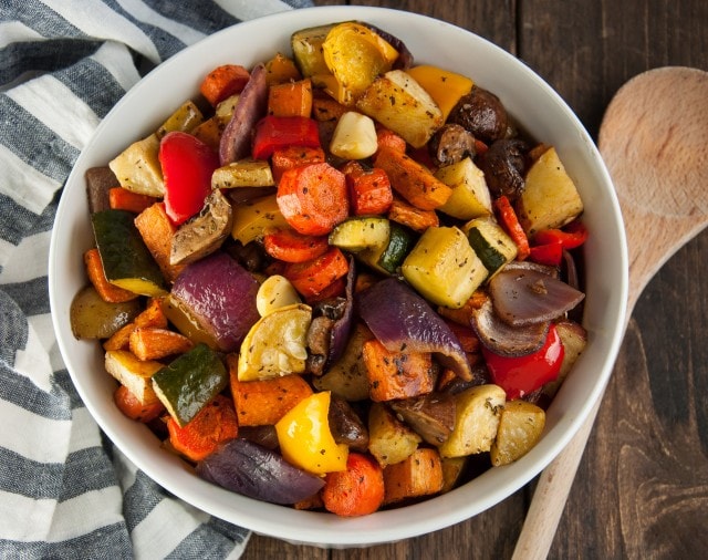 Balsamic roasted veggies are one of the easiest, tastiest, and healthiest way to get your vegetable servings. 