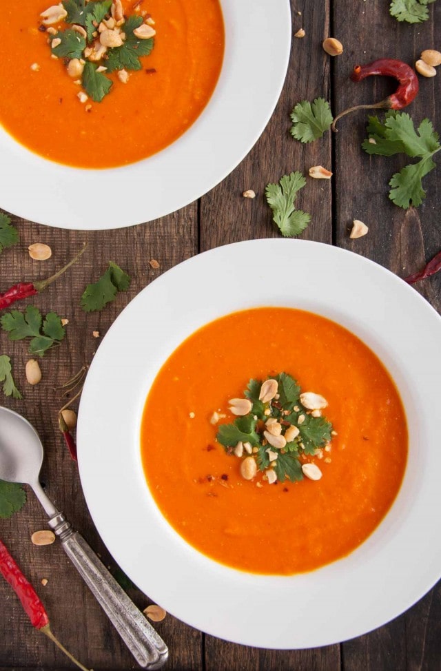 Delicious and creamy carrot soup delivers a healthy twist on Thai flavors from coconut milk and spicy curry to zesty lime and crunchy peanuts. All this for under 200 calories in each generous serving! 