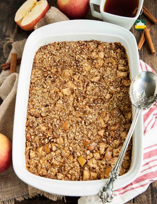 Hearty apple cinnamon baked oatmeal is a wholesome, filling, and delicious way to start the day with 7 grams of protein and under 300 calories!