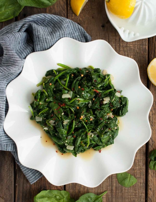 easy sauteed spinach with lemon and red pepper flakes