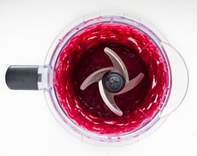 I'm in love with this beet smoothie! Its delicious, high in protein and has the perfect amount of sweetness to balance out the earthiness of the beets.