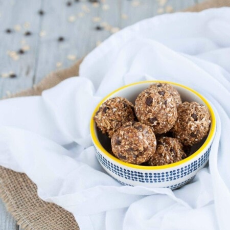 Peanut Butter Oatmeal Cookie Protein Balls - Feasting not Fasting