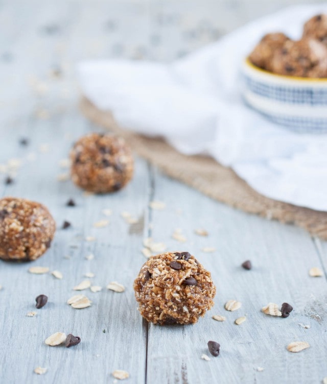 Peanut Butter Oatmeal Cookie Protein Balls - Feasting not Fasting