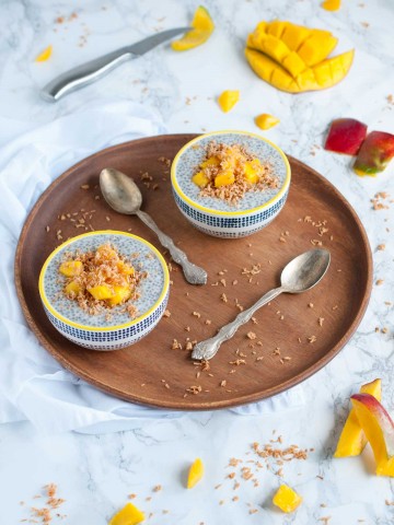 Coconut chia pudding that will make you rethink chia seeds altogether! Its so rich and delicious, you won't believe that its made with natural ingredients.