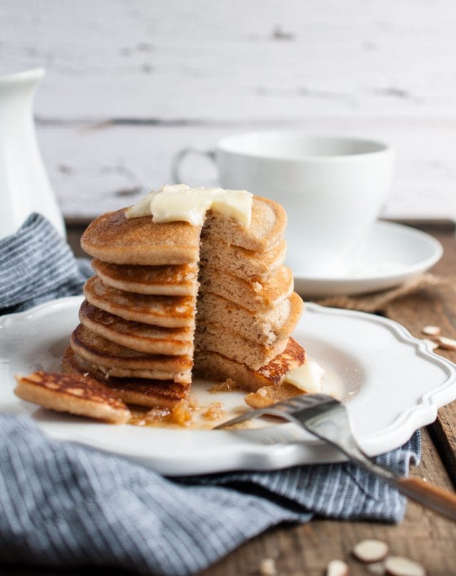 Almond pancakes are delicious, healthy, gluten free, and full of protein! A combo of almond flour, extract, and milk really brings out the almond flavor! 
