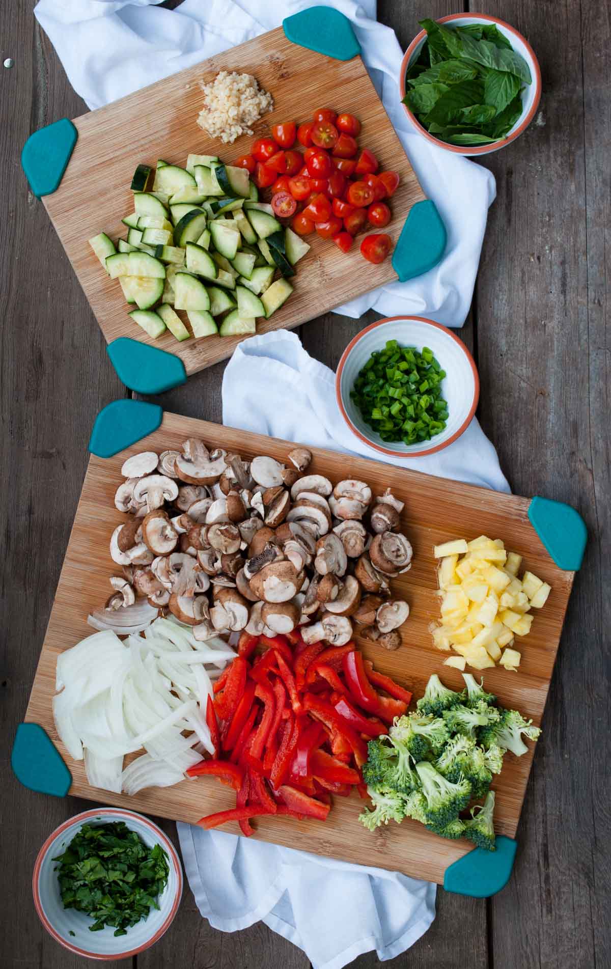 Thai fried brown rice that's loaded with veggies to lighten up without loosing any of the tasty flavor and spice that we all love and crave.