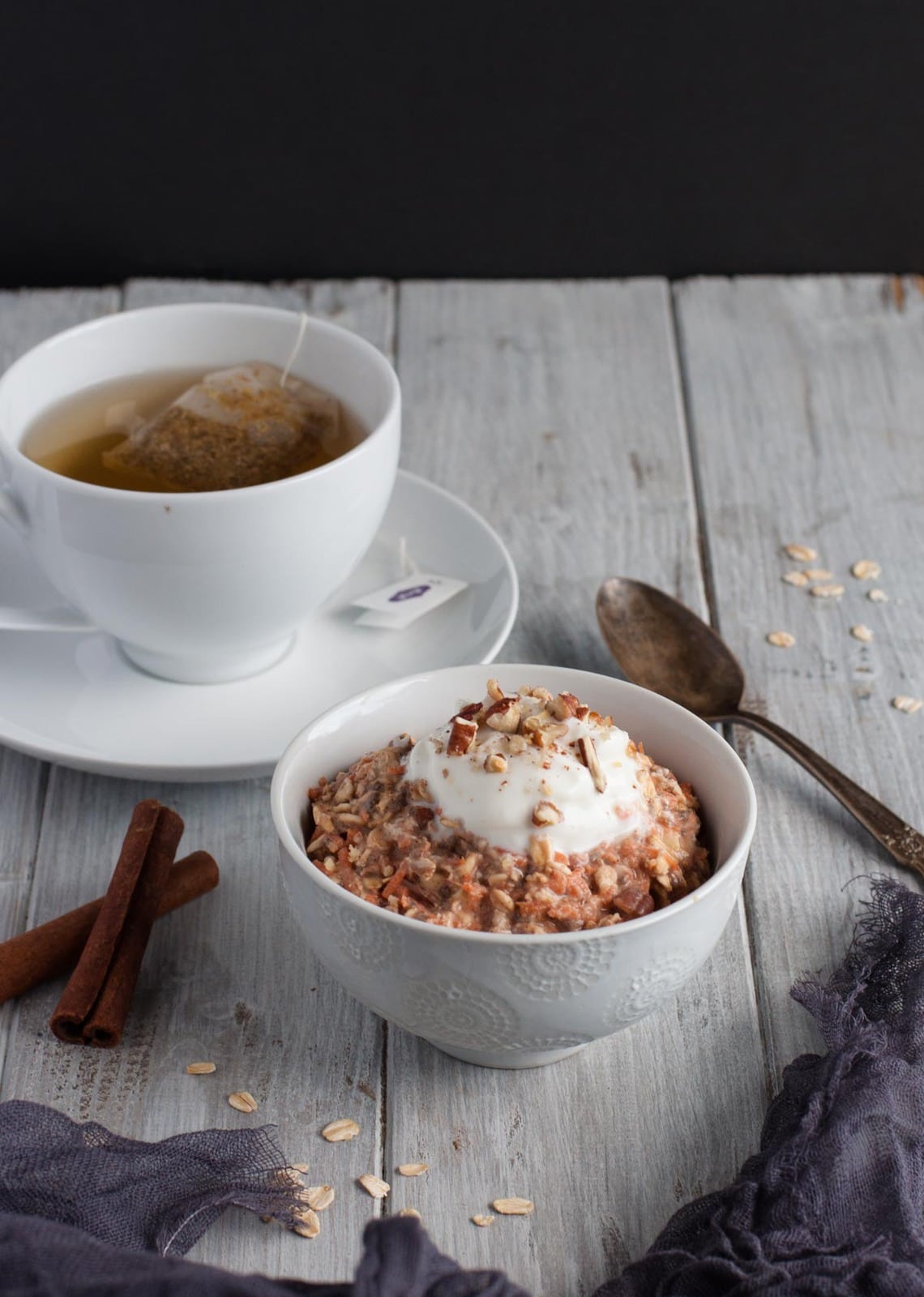 Carrot cake overnight oats are a healthy 350 calorie breakfast that tastes just enough like the favorite dessert to make breakfast seem like a treat. 