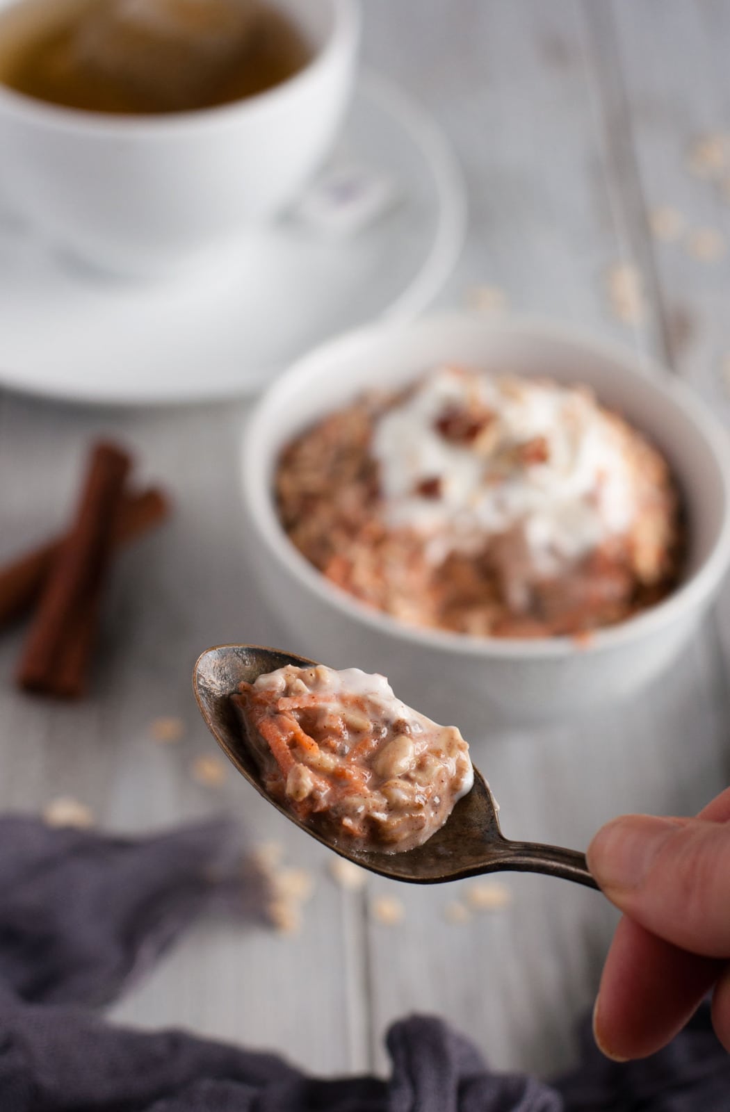 Carrot cake overnight oats are a healthy 350 calorie breakfast that tastes just enough like the favorite dessert to make breakfast seem like a treat. 