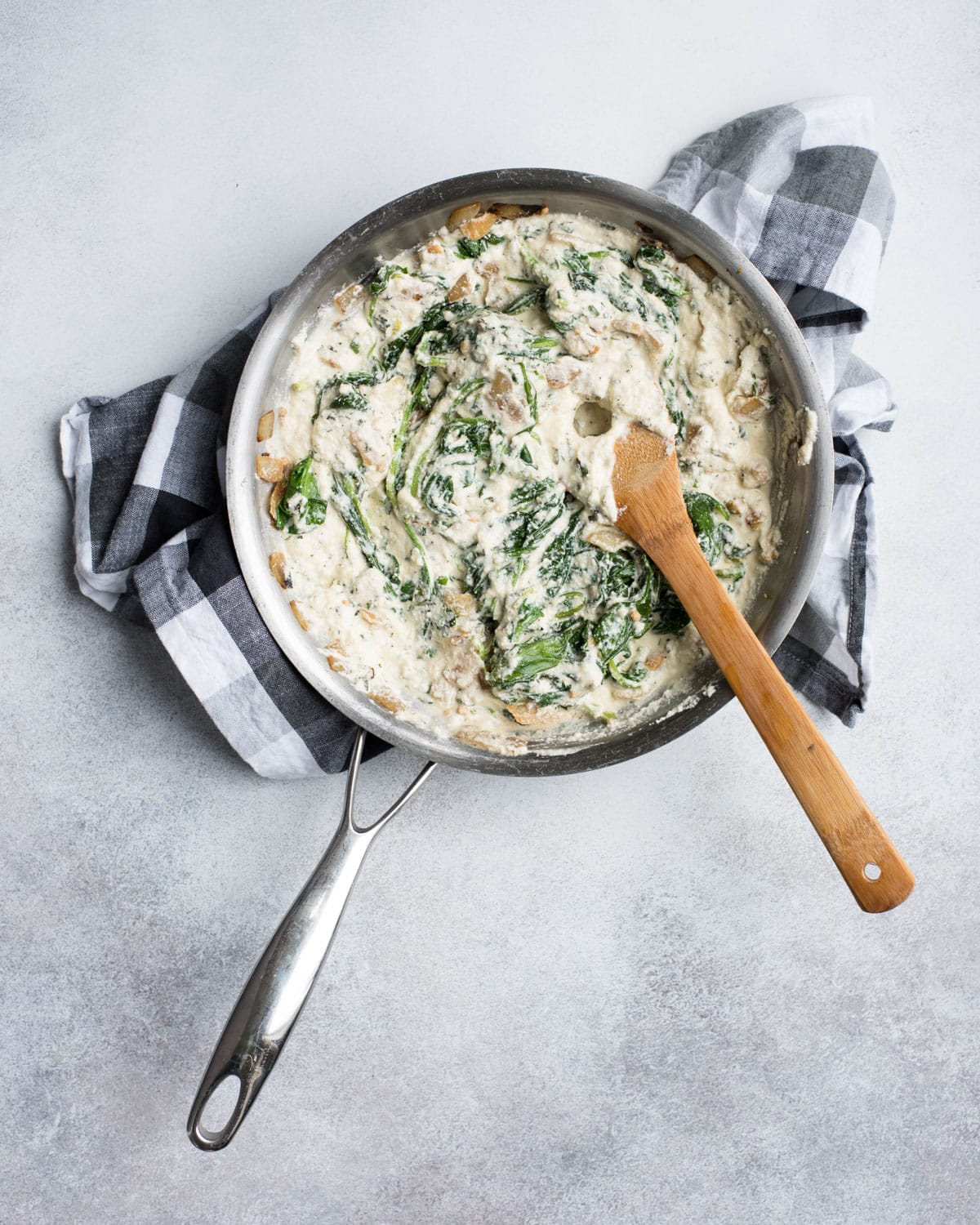 Spinach ricotta filling for lasagna roll ups