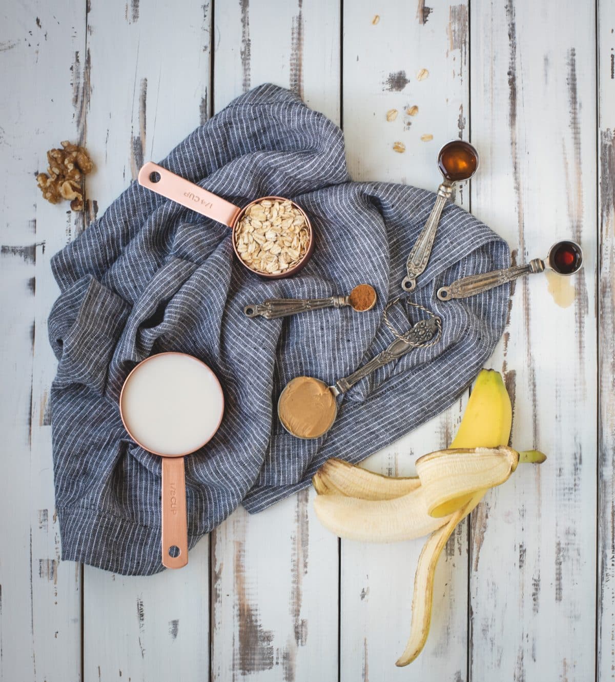 ingredients for microwave Peanut butter banana oatmeal