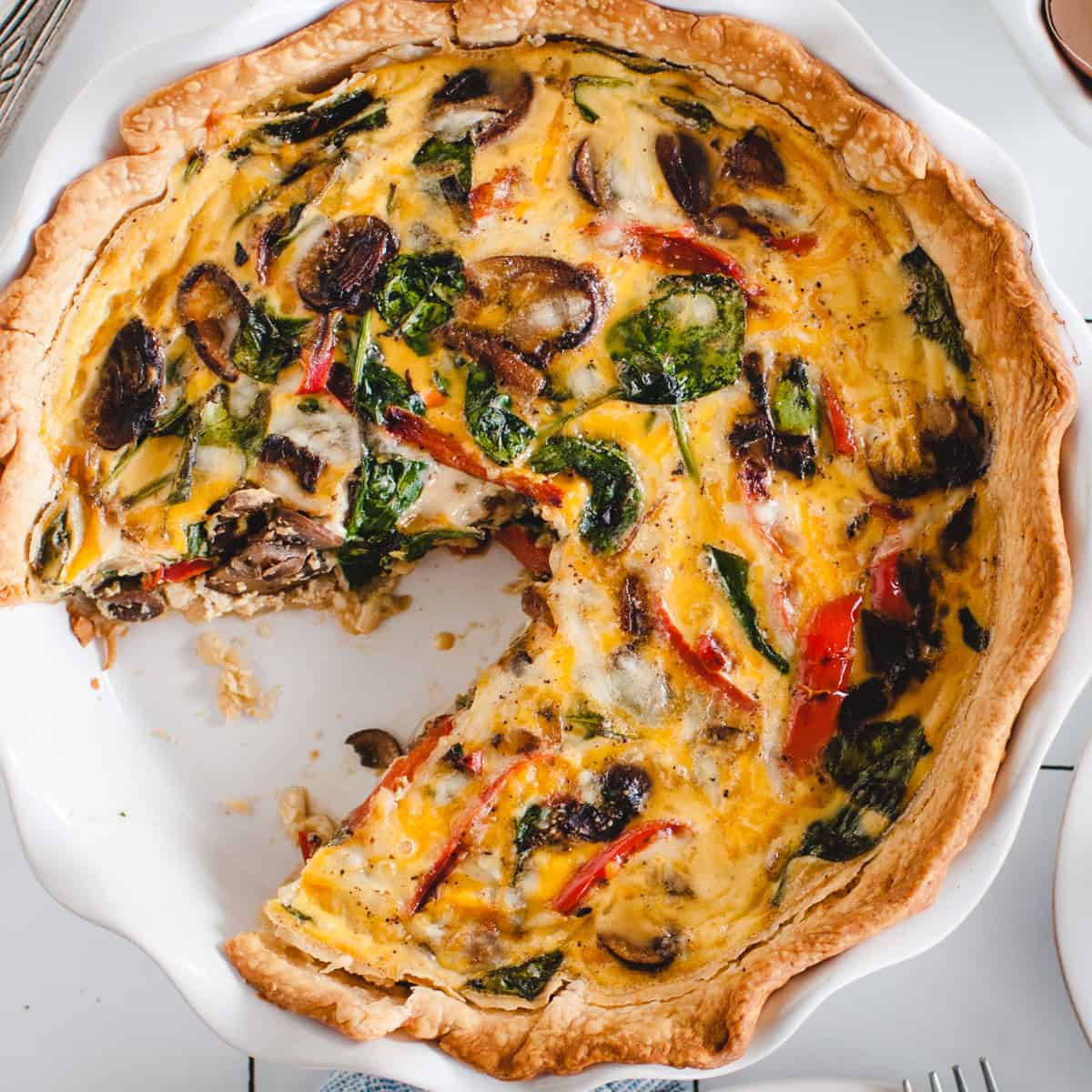 Easy Veggie Quiche - Feasting not Fasting