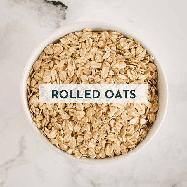 bowl of rolled oats with text overlay oat type