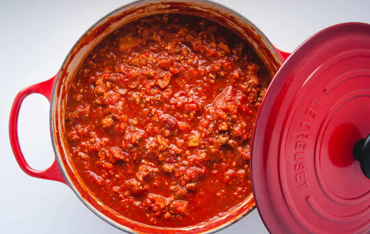 spaghetti sauce in a large pot